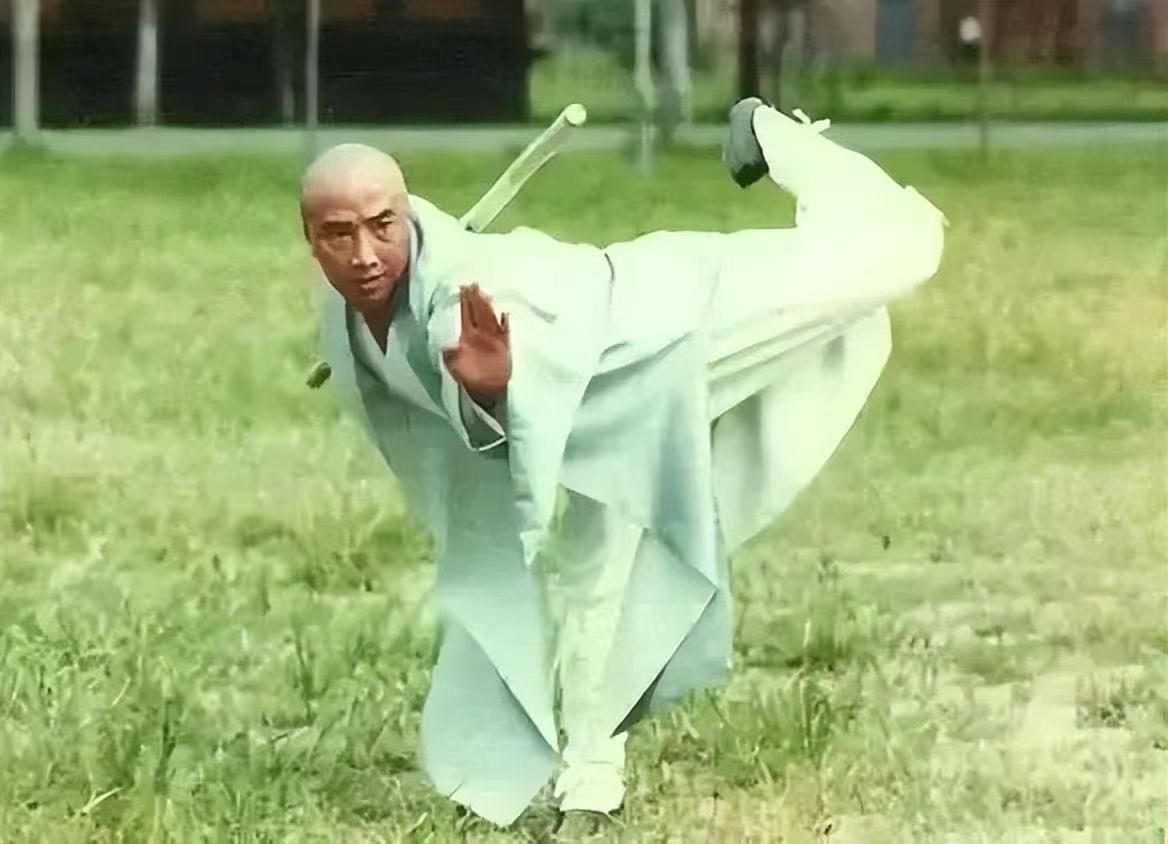 怀念一代螳螂拳宗师于海先生,螳螂拳大师于海