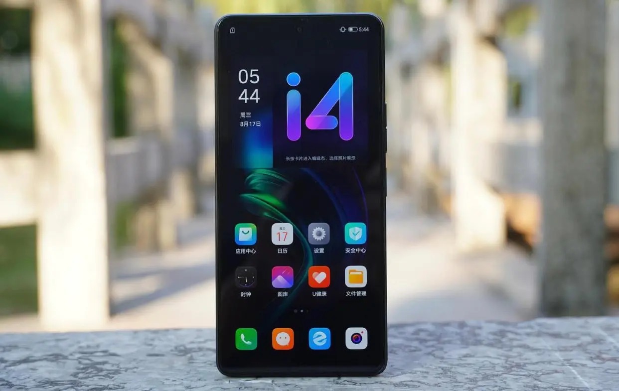 现在买哪一款手机性价比比较高,华为哪款手机性价比高最值得入手