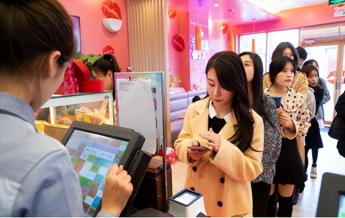 “*人用成品**”前景可观？10年销量翻了4倍，女性消费者成为主力军