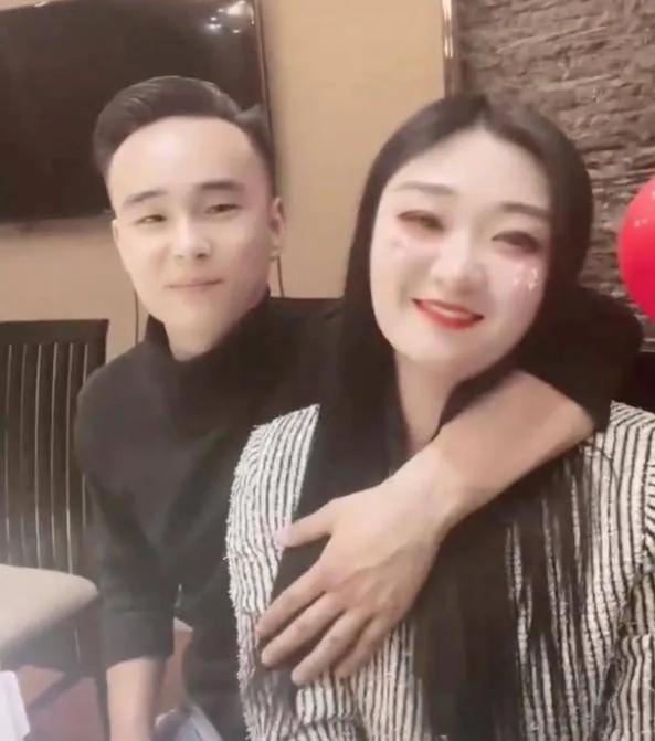 陈亚男热搜最新消息,陈亚男同框