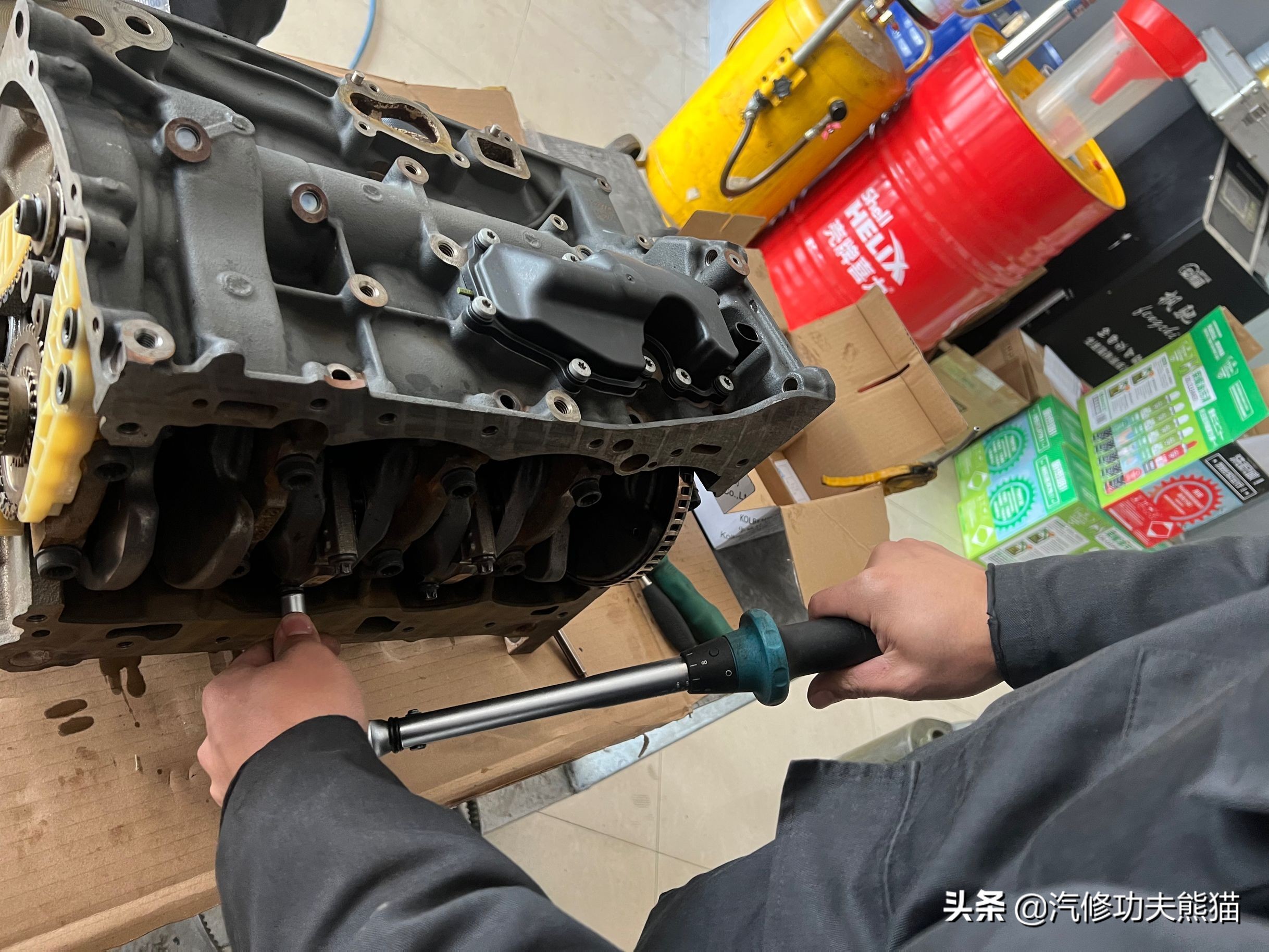 奥迪巅峰豪车,奥迪巅峰款视频