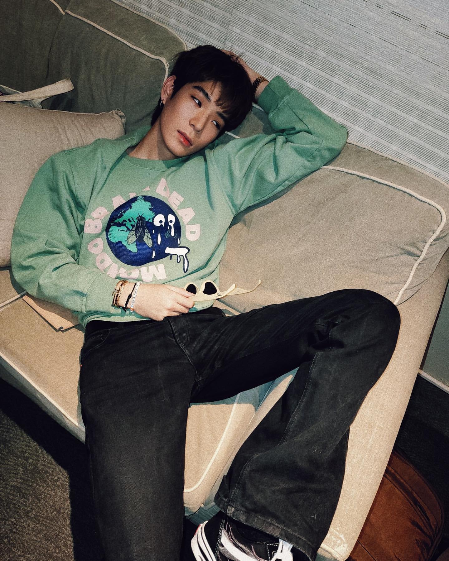 泰国仔Jaylerr穿搭：长得好看又有钱的人，平时是怎么穿衣的？