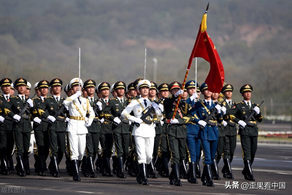 外媒评价中国美国军事,美版知乎评价中国军事