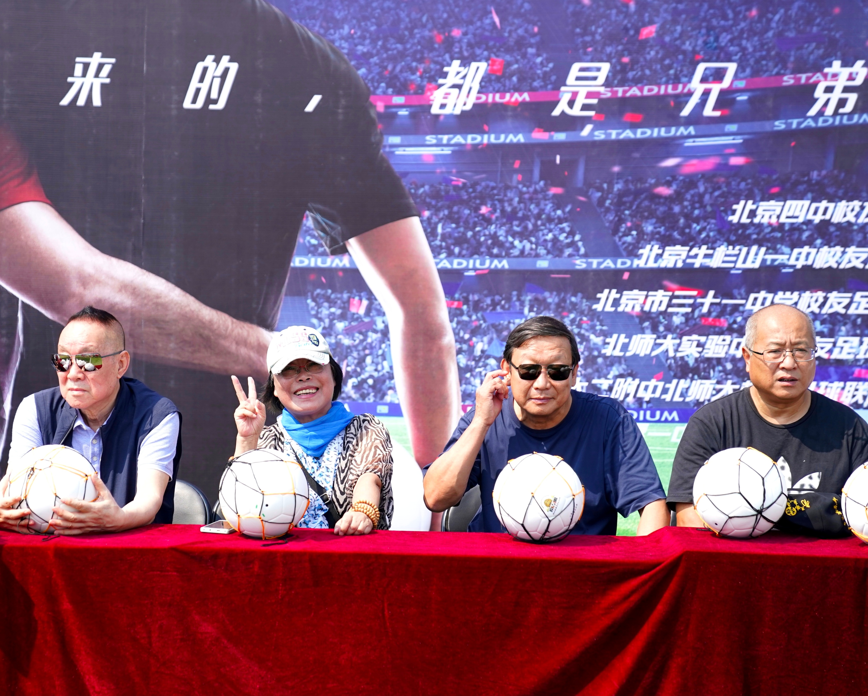 精彩足球不停步,足球要从孩子成长关键期抓起