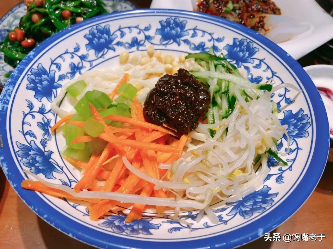 北京旅游必吃的美食排名前十,去北京旅游的美食攻略