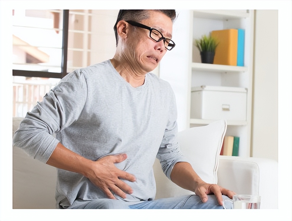 一招解决多年胃痛,一招专治胃痛