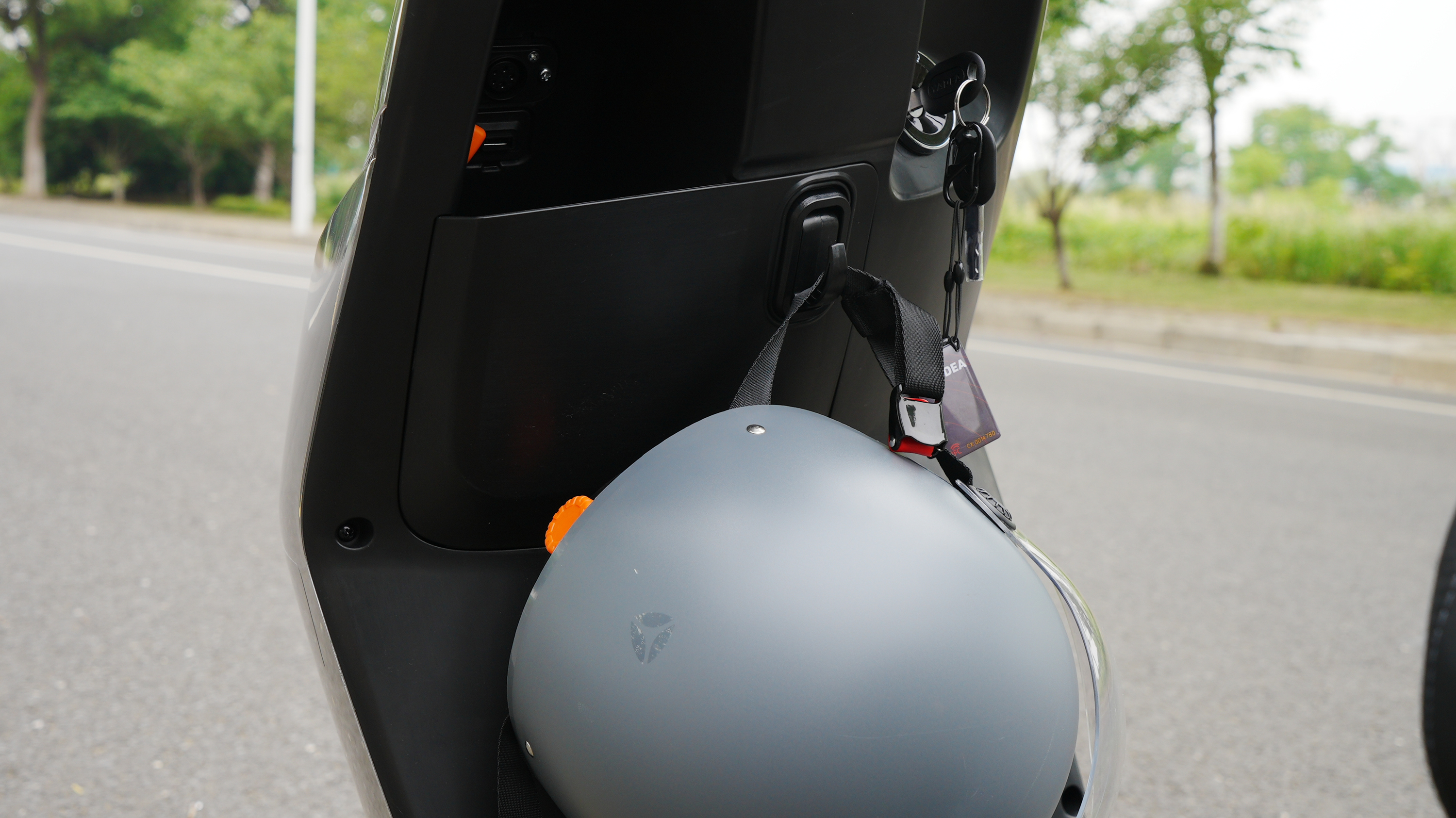 合格的“*男猛**”坐骑什么样？一文看透电动车选购（附实例解析）