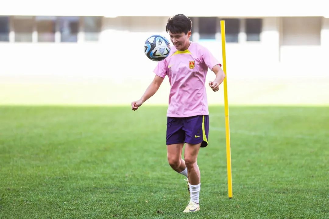 中国女足今日出征，世界杯之旅正式开始！