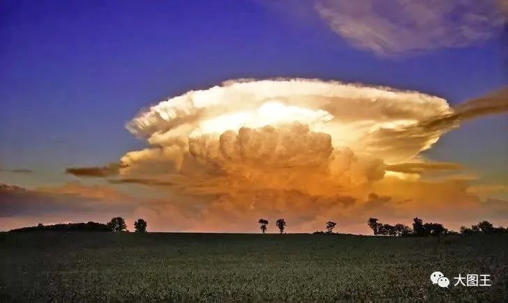 十种最罕见的云,极为罕见的云图片