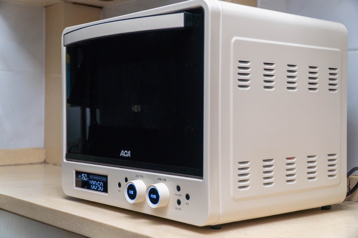 acaa8烤箱测评,厨房神器颜值爆表