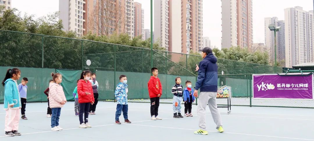 全民健身日健身盛宴点燃运动激情,周末公益养生课