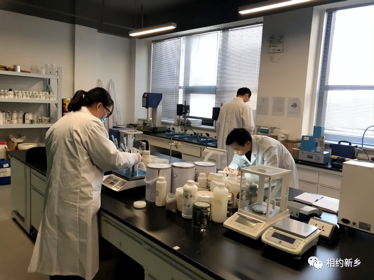 河南新乡：一片薄膜的不败“金身”