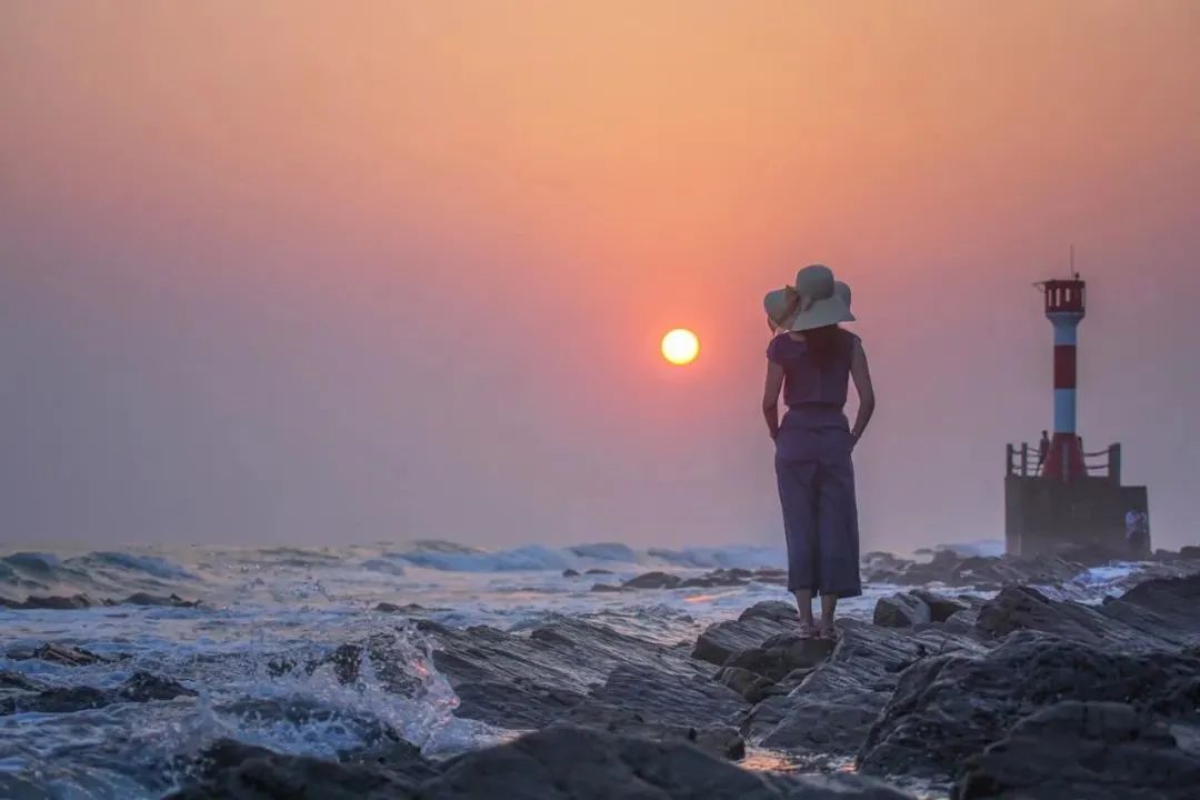 男人太爱一个女人反而会克制自己,男人越爱一个女人越想占有她吗