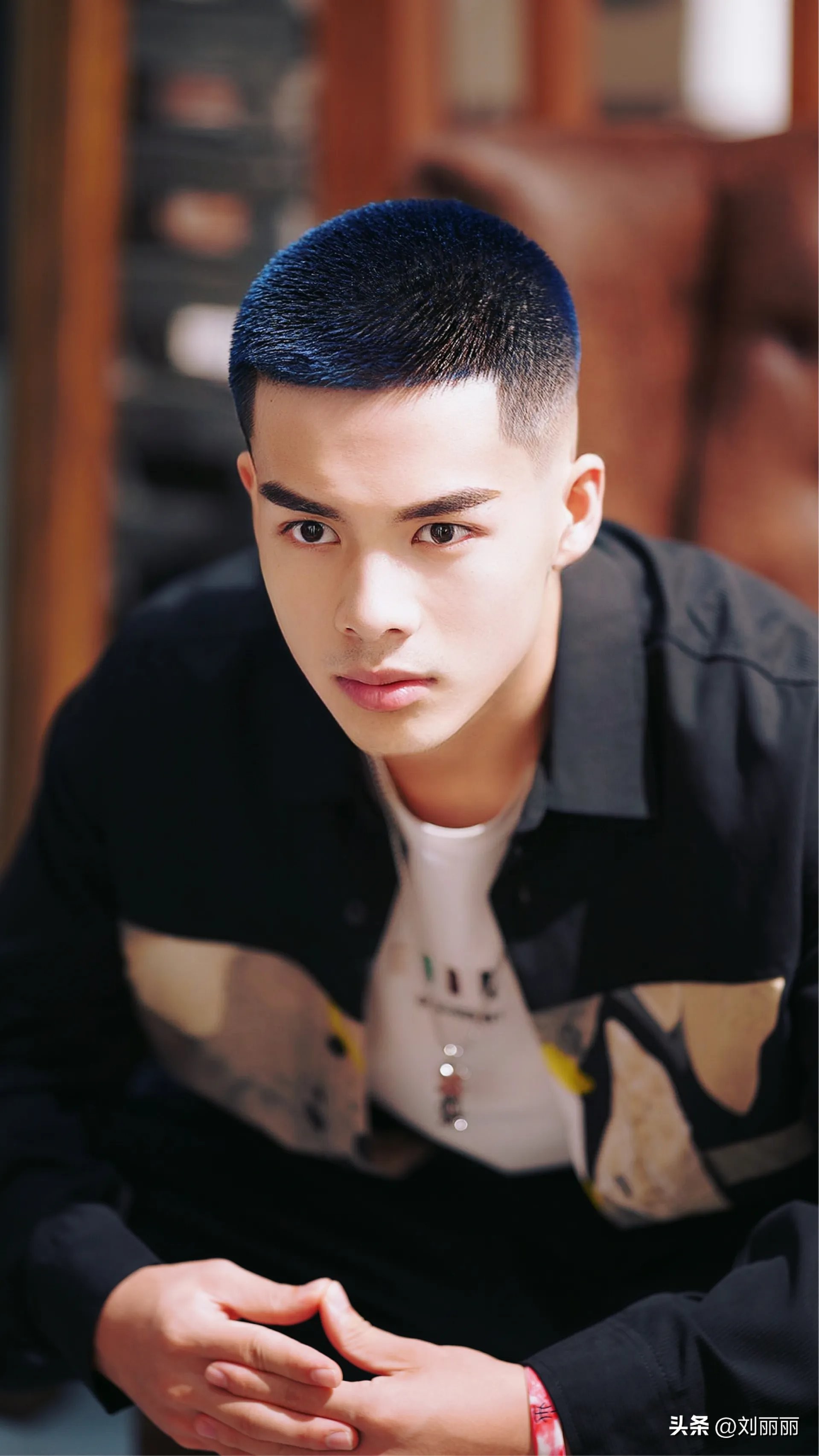 男士短发型2021流行发型国字脸,2022年精选帅气男士发型100款