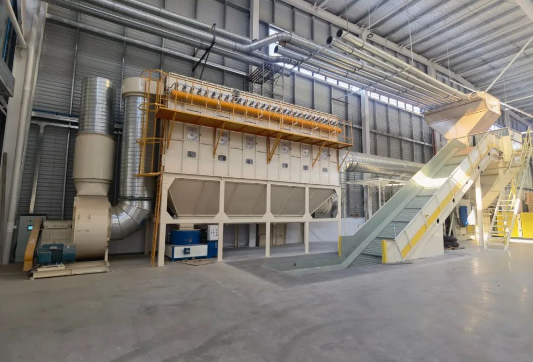 KBM健华清废除尘打包机械亮相中国国际瓦楞展