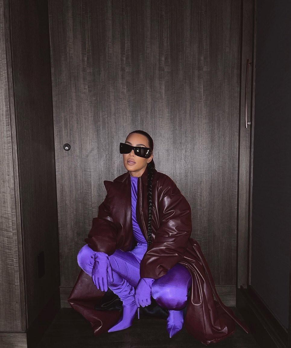 年轻人适合穿什么样皮质羽绒服,羽绒服穿上很有气质