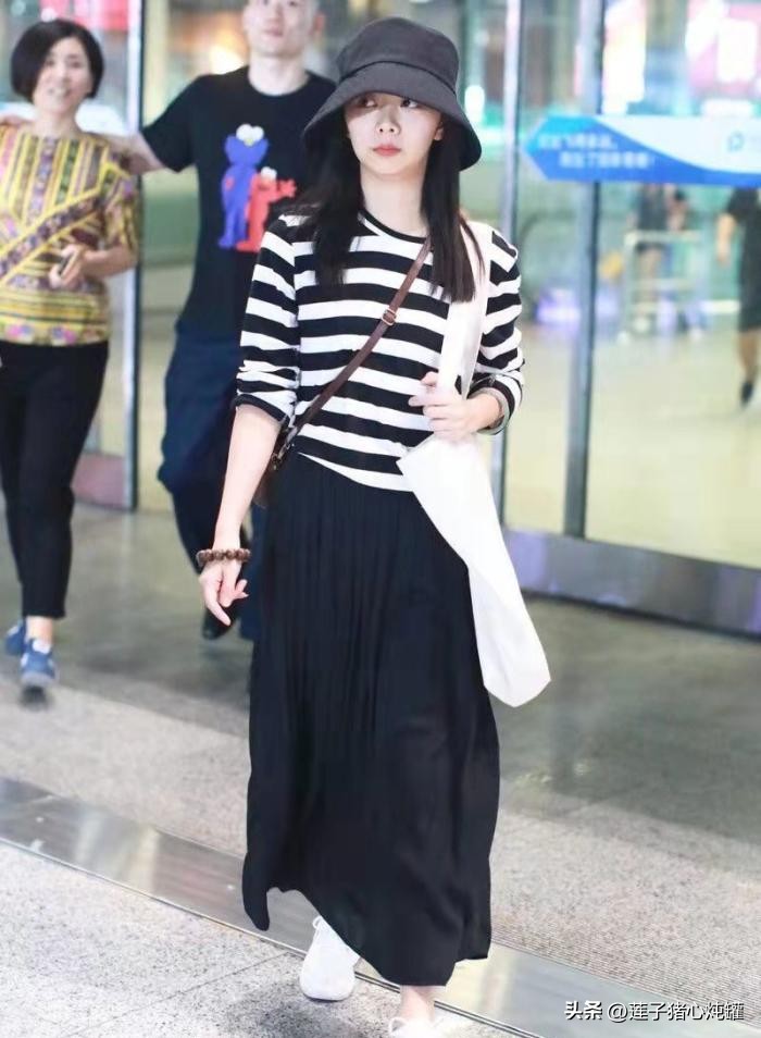 娃娃脸谭松韵穿衣搭配,怎么说谭松韵真的太会穿搭了