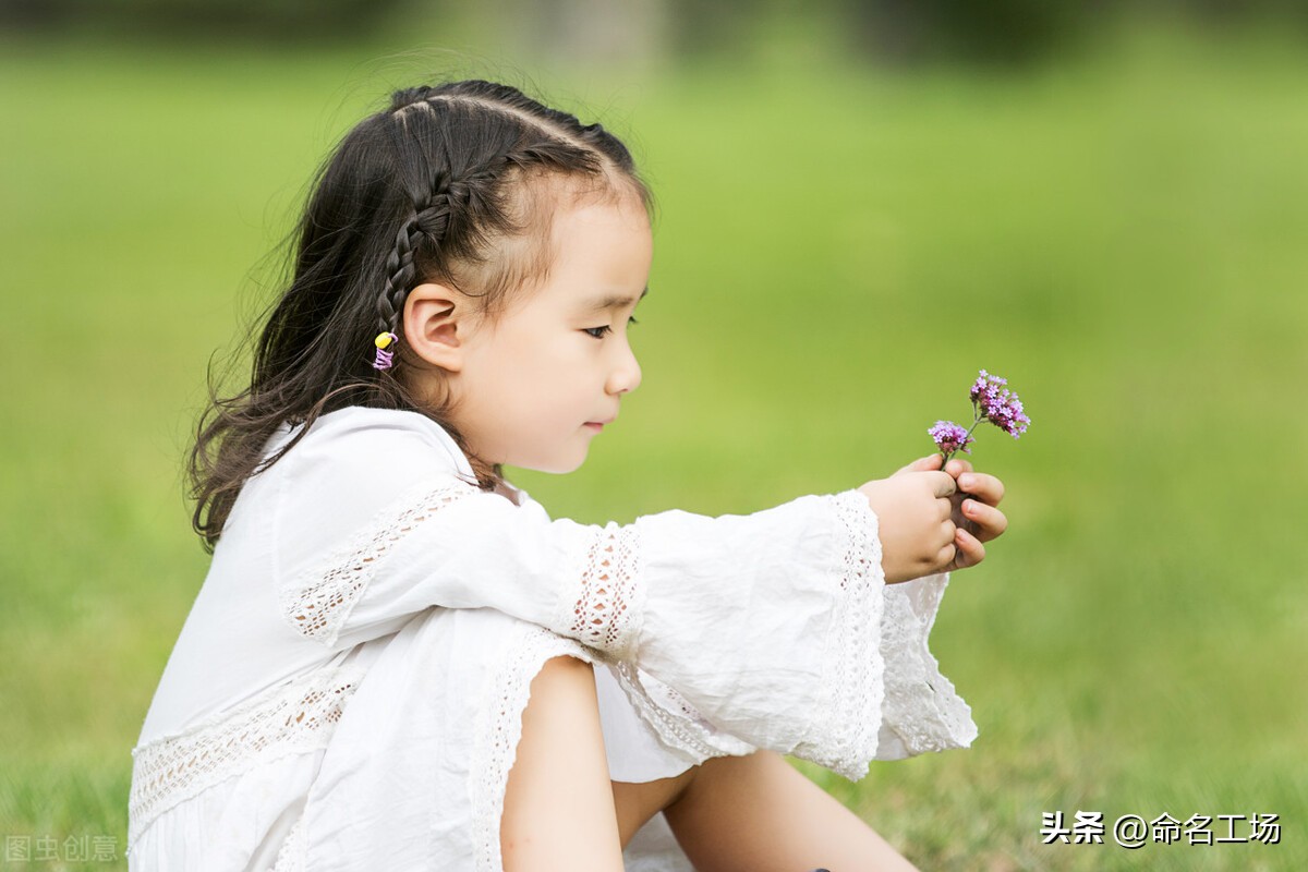 2022虎年喜水木的女孩名字,2022虎年缺土火女孩最佳名字