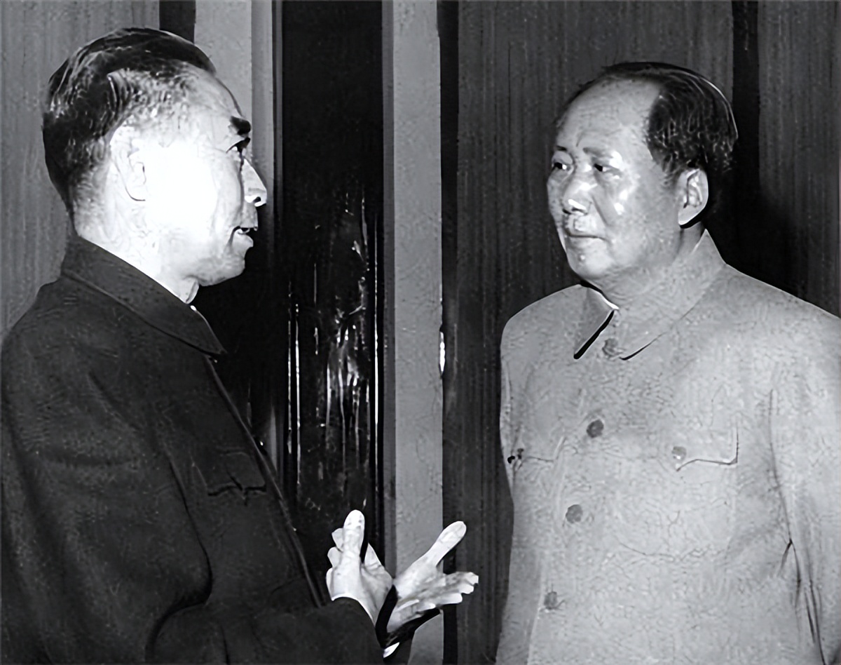 毛主席真实身高是多高？九旬贴身警卫员回忆量身高，解亿万人疑惑