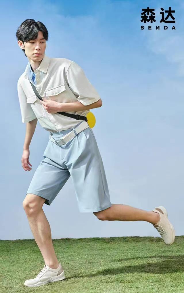 百丽国际鞋履,百丽休闲鞋男款2023新款爆款