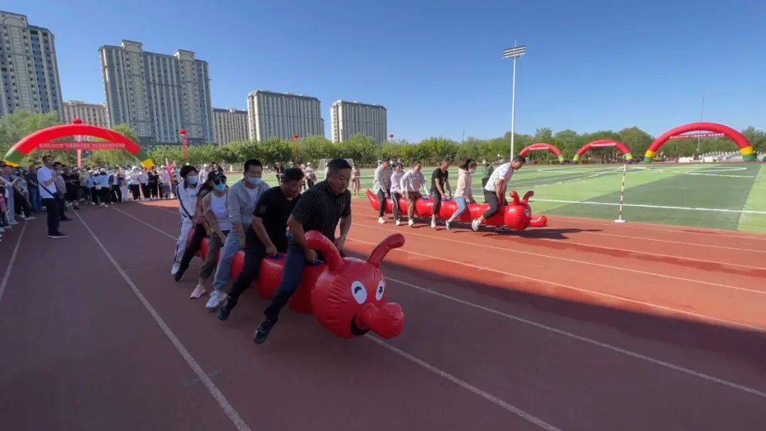 趣味运动会骑毛毛虫,骑毛毛虫趣味赛