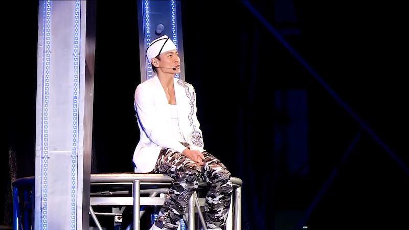 伍佰和刘德华在歌坛谁厉害,伍佰的什么歌让刘德华唱火了