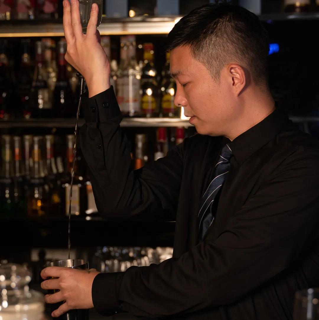 livehouse鐜板満鍚瓕姘涘洿,livehouse闊充箰鐜板満鎵撴灦