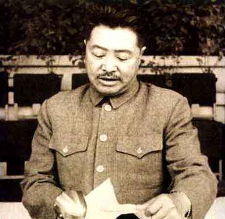 当年国足惨败，贺老总下令：全体解散，送到部队接受训练