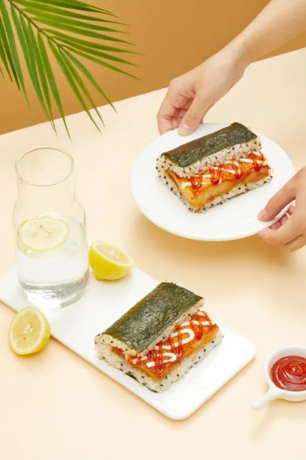 奥尔良鸡腿藜麦饭,奥尔良鸡肉三角饭团怎么做