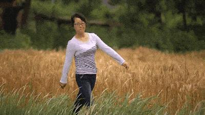 “荡妇”余秀华的风流人生,和她不为人知的反抗之路