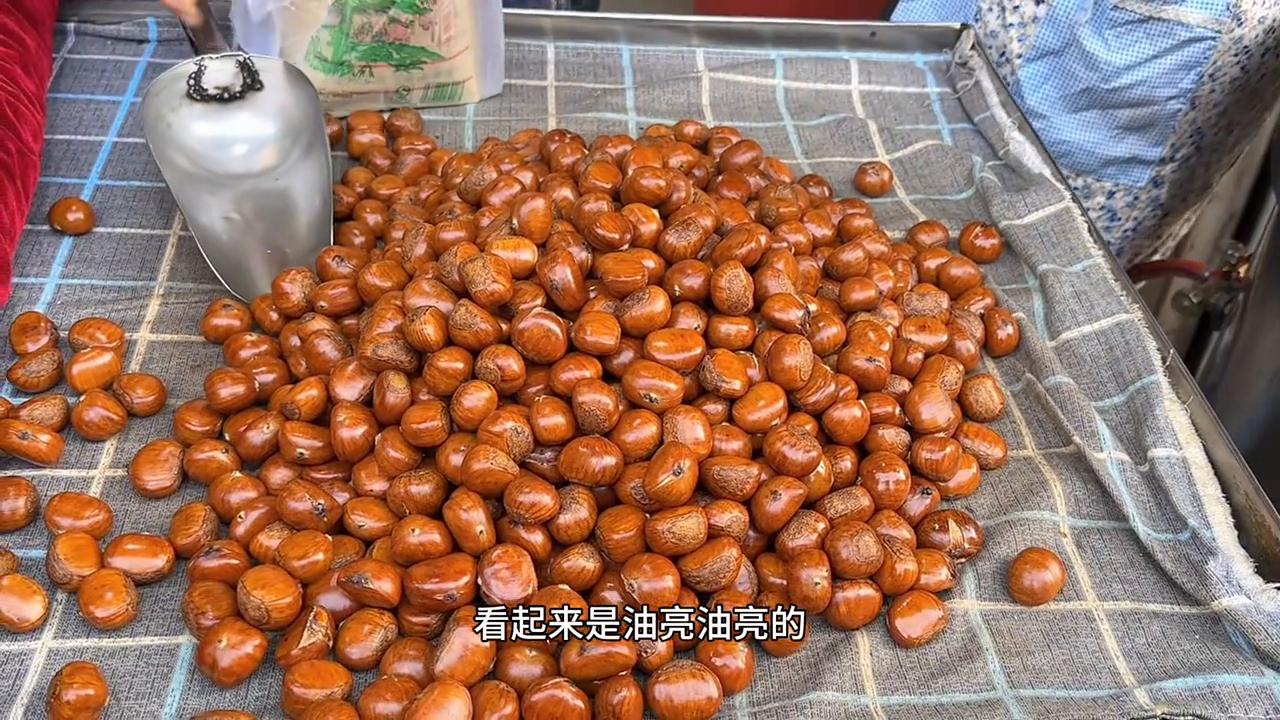 土豆片夹馍和麻辣烫夹馍,麻辣土豆片夹馍夹碎