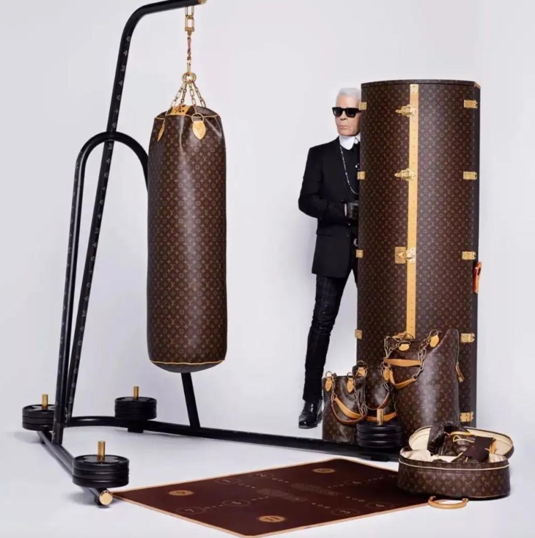 奢侈大牌推出大葱包、黄瓜包？！网友吐槽：蘸酱吃咱能炫几个…