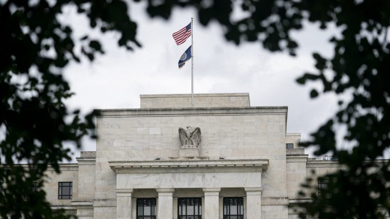 恒指跌破20000点原因,恒指20000时股价是多少