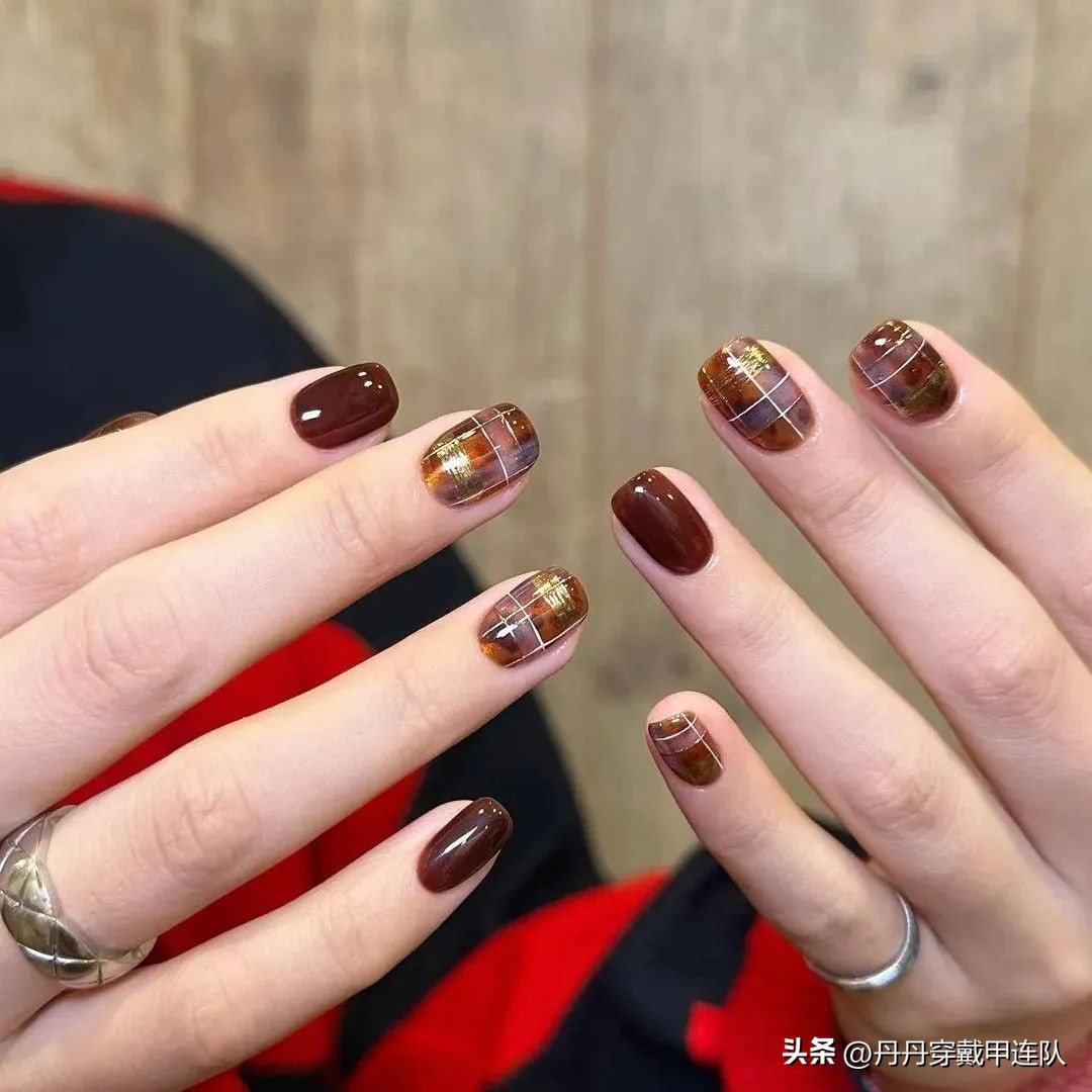 短款猫眼美甲显白黄黑皮图片,胖手显白美甲夏季黄黑皮短甲