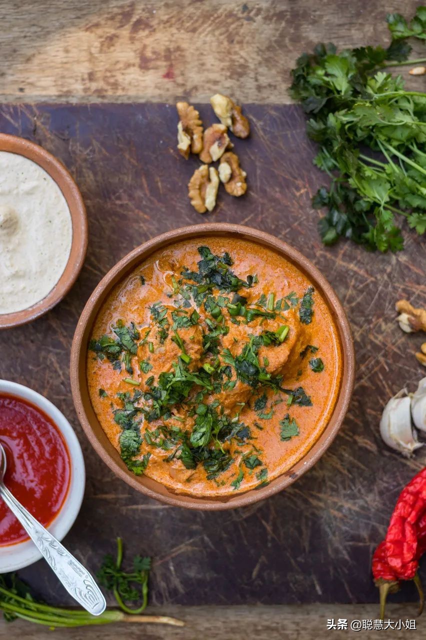 直飞，瑞士平替！这国安全性高，月薪6k算富裕，对中国超友好