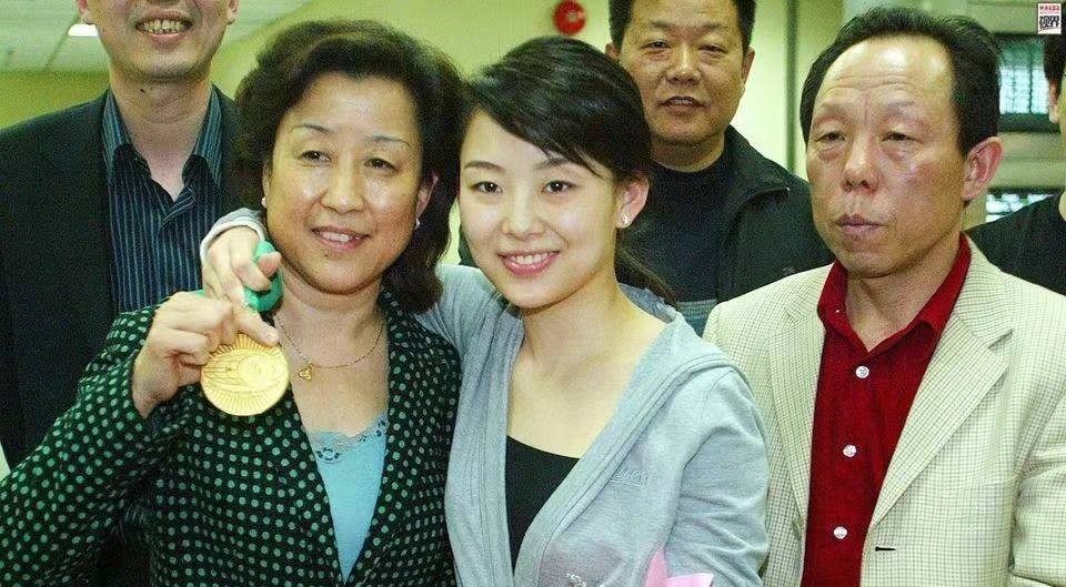 九球天后潘晓婷个人简历,38岁九球天后潘晓婷颜值惊艳全球