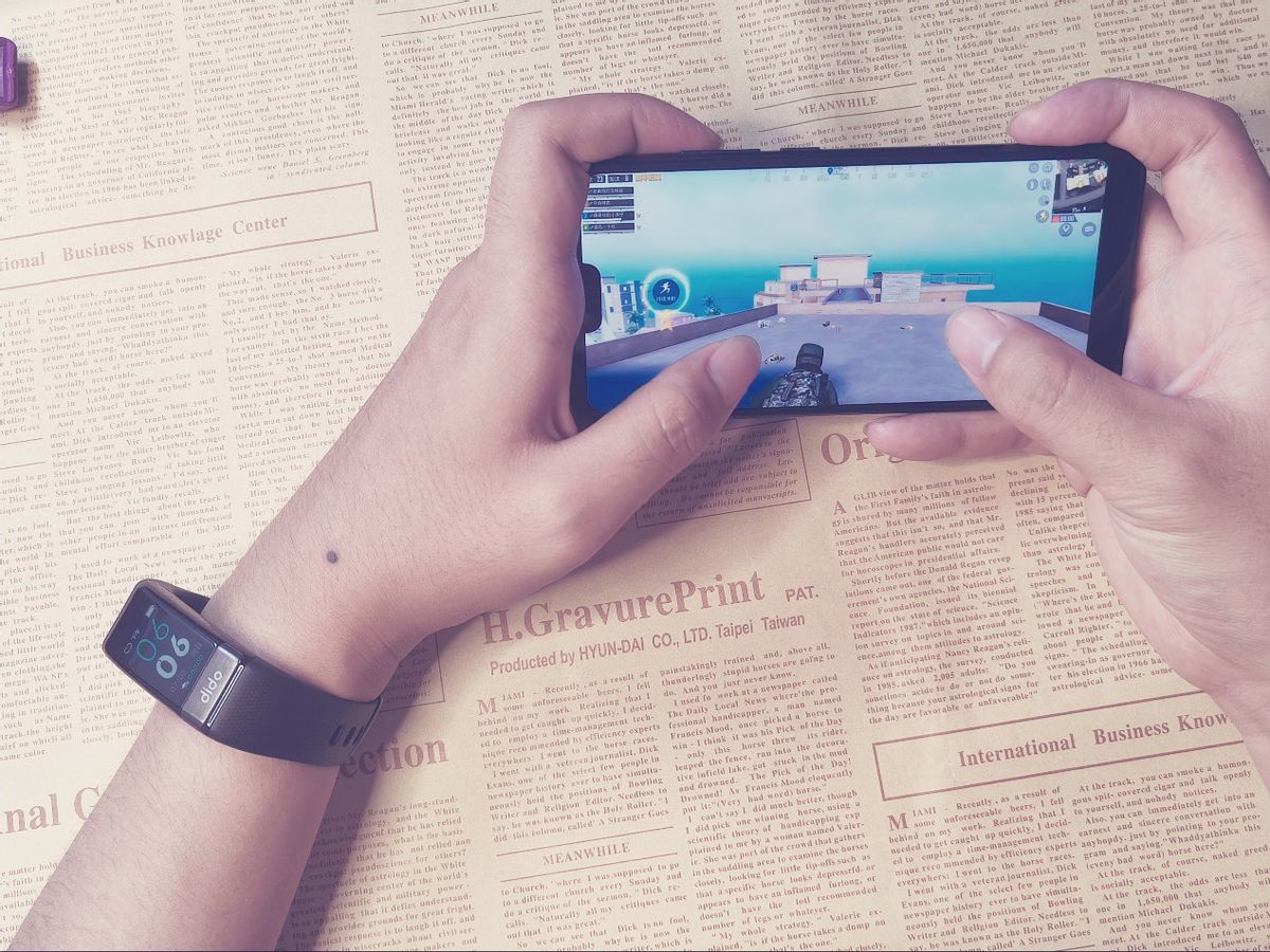 didoy2s智能血压手环测评,y68智能心率血压监测智能手环