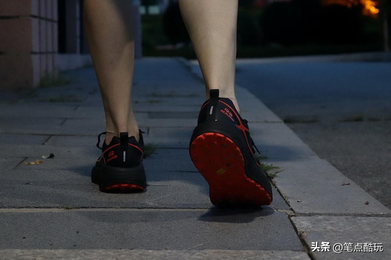 户外跑步要什么环境,什么跑鞋跑得又轻松又不累