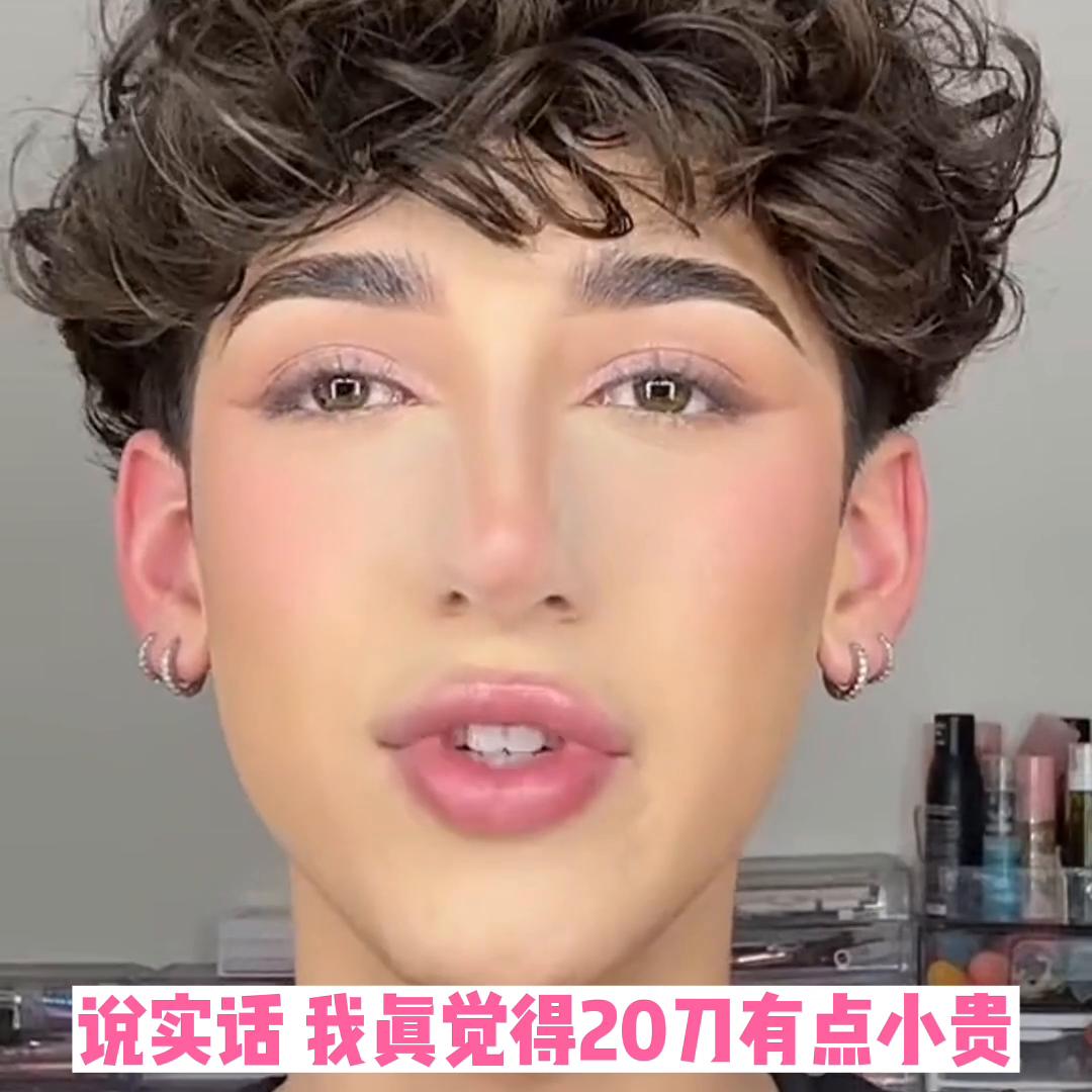 kylie23新品睫毛膏,kylie金小妹图片