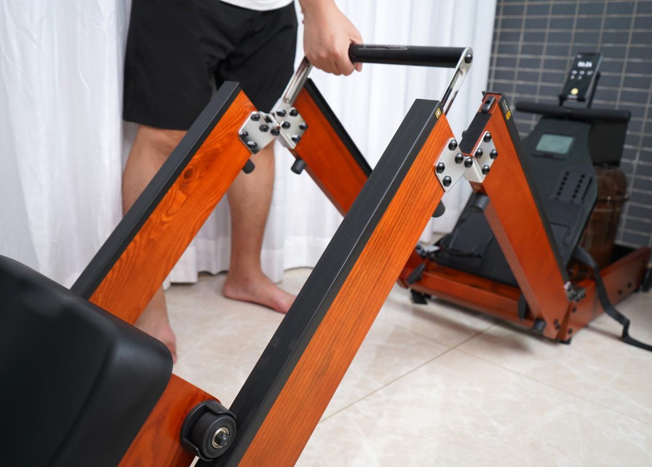 磁阻划船机和水阻划船机哪个好,金史密斯划船机使用方法