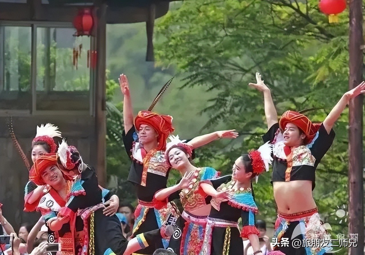 金秀圣堂湖在圣堂山吗,广州南浦出发一日游