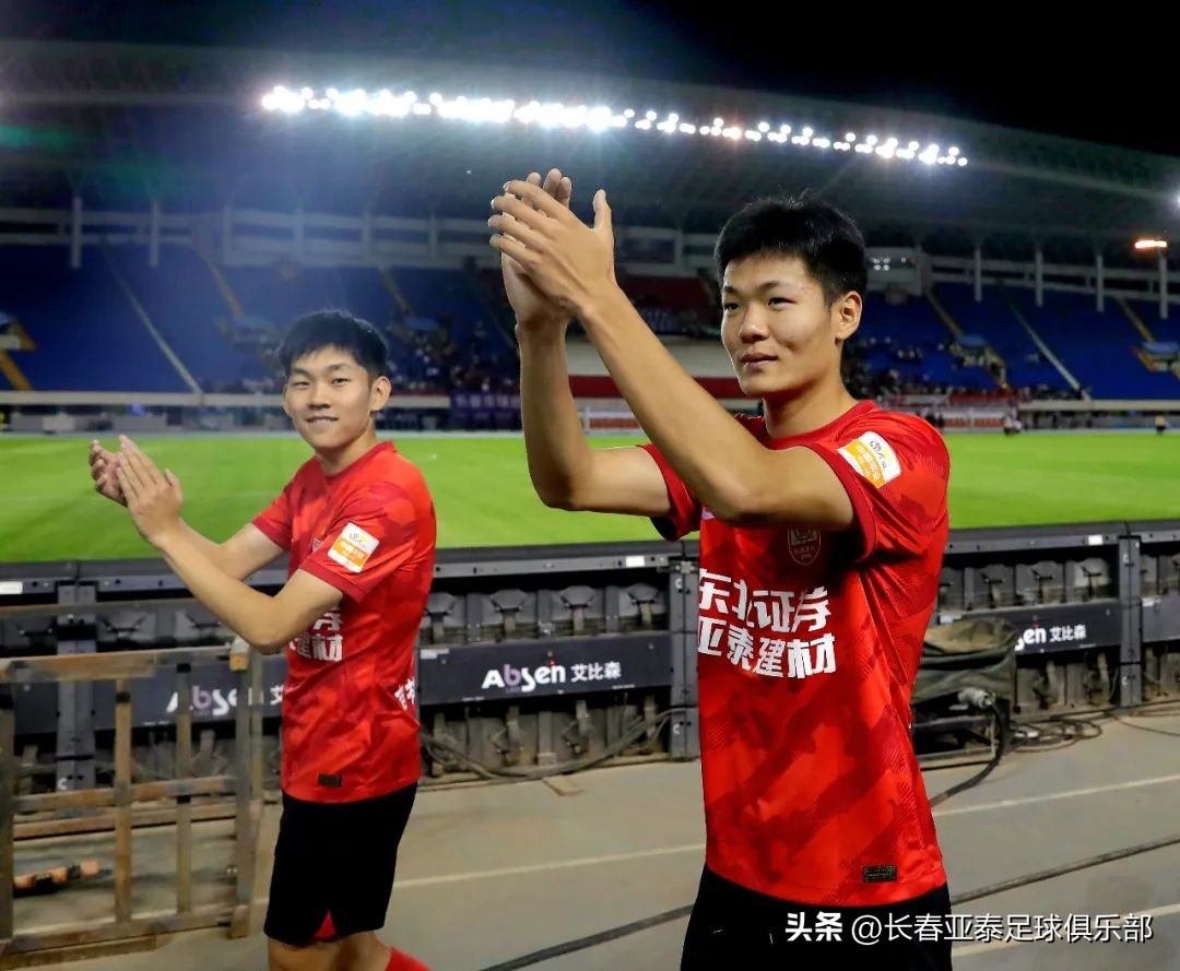 用胜利祝高考学子梦想成真亚泰多点开花主场4比1胜深圳队