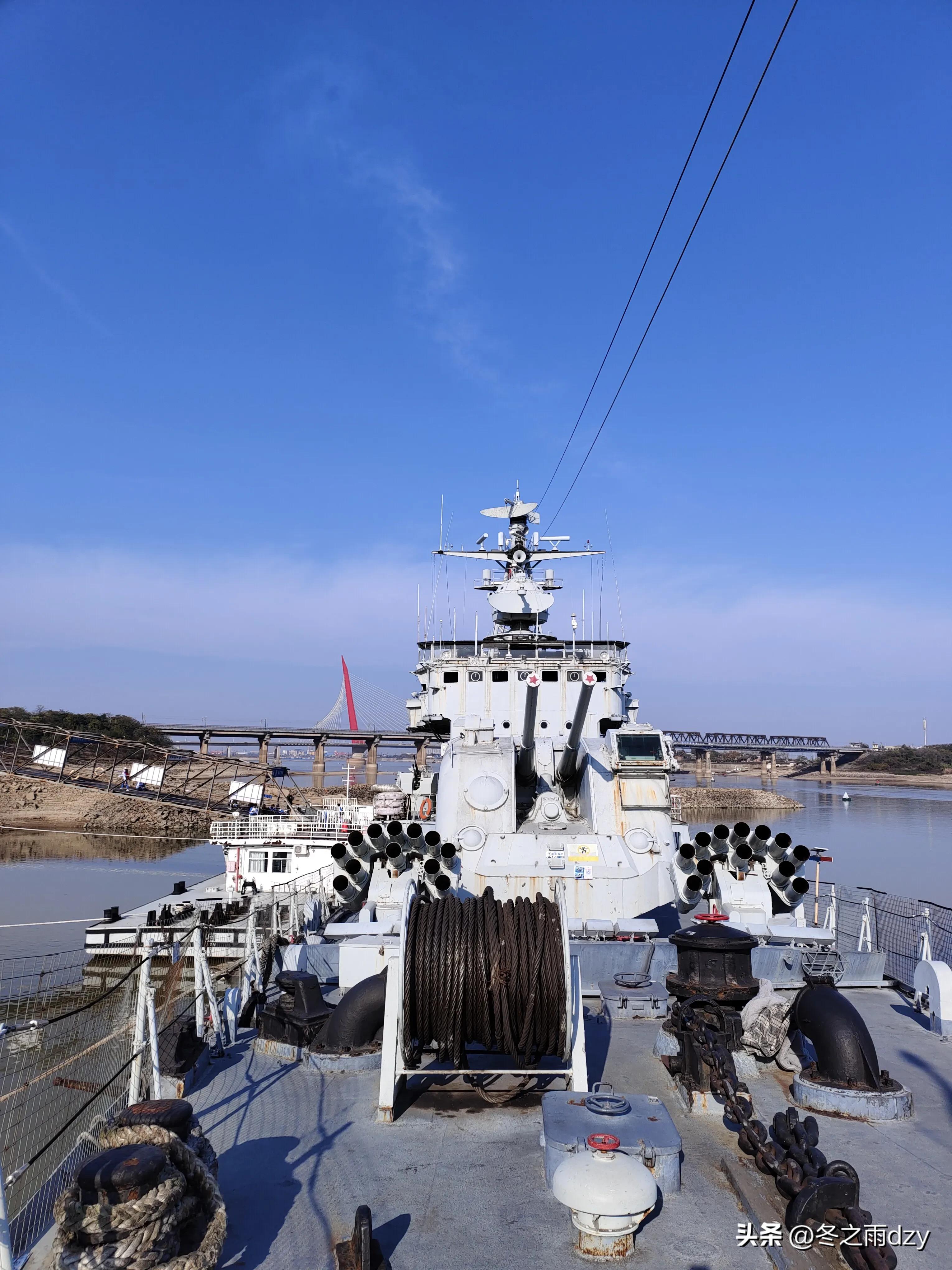 南昌舰主题园凤凰洲湿地公园,凤凰洲建军广场