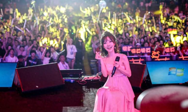 冯提莫哪年离开斗鱼,冯提莫解约视频完整