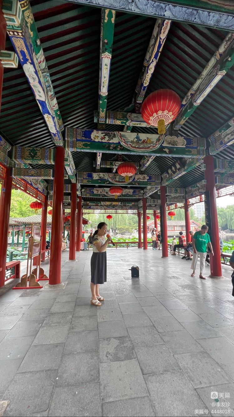 闹市中的古典园林——北京大观园作者：李友珍