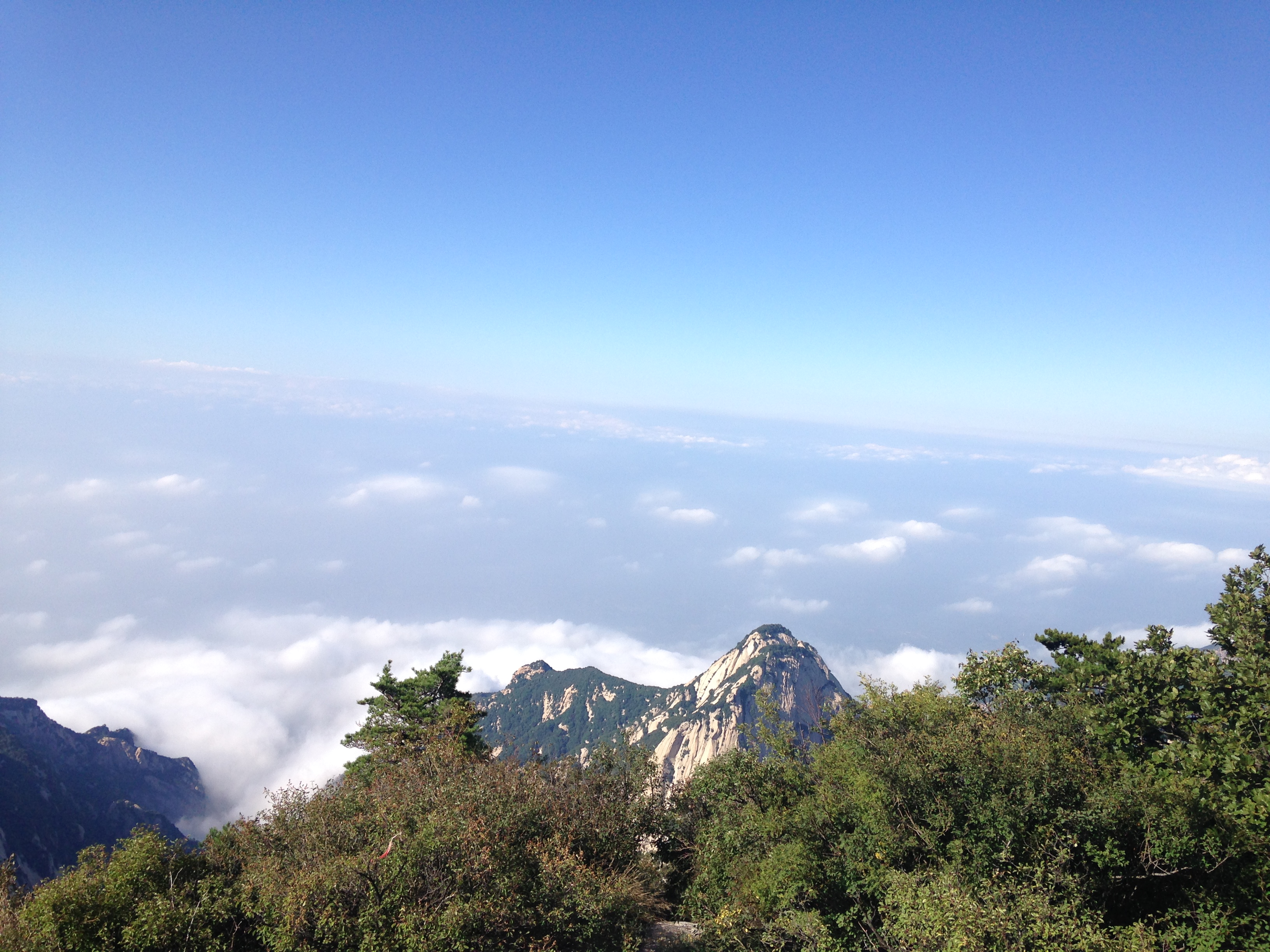 华山这么危险建议爬吗,去华山一定得爬最险的吗