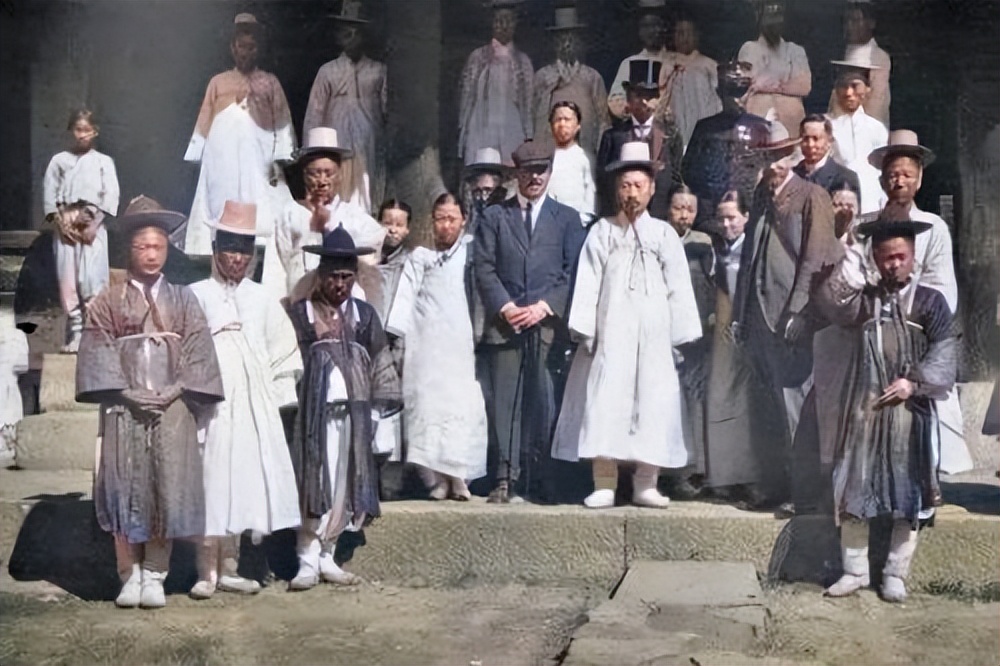 当韩国人看真正的韩国传统服装,这才是韩国真正的传统服装