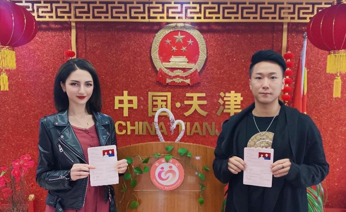 富二代崔凯瑞，娶崇拜毛主席的乌克兰美女，今带丈人一家定居中国