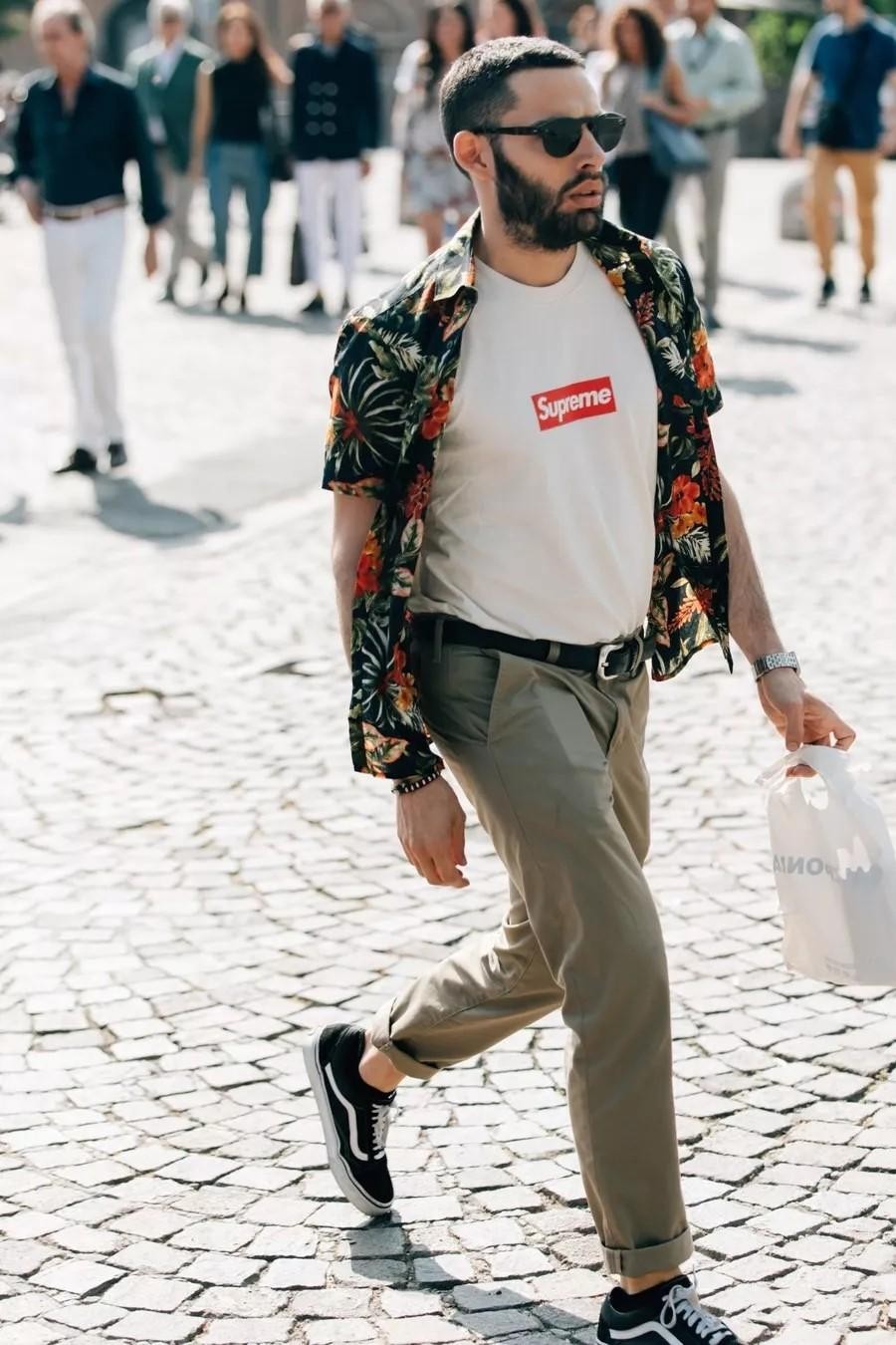 夏天衬衫和t恤怎么搭配,时髦春夏衬衫搭配