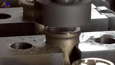 原来这就是砂型铸造，多动图展示水龙头制造过程